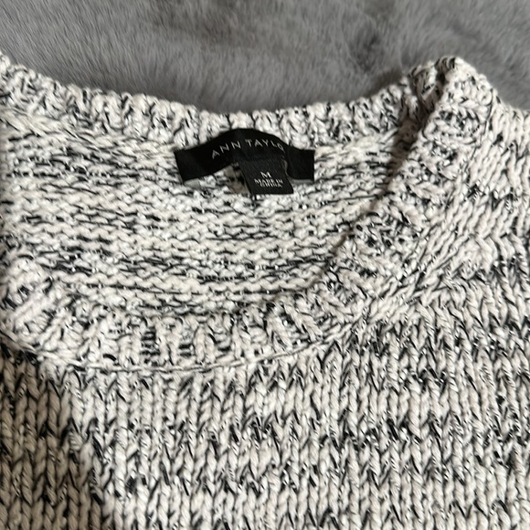 GUC Ann Taylor medium knit sweater - Picture 2 of 5